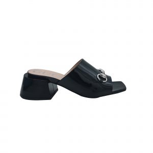 Sandalias de mujer Gucci Slider - vista detallada