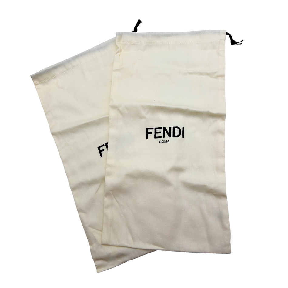 Sandales Fendi Baguette en cuir métallisé doré - vue détaillée