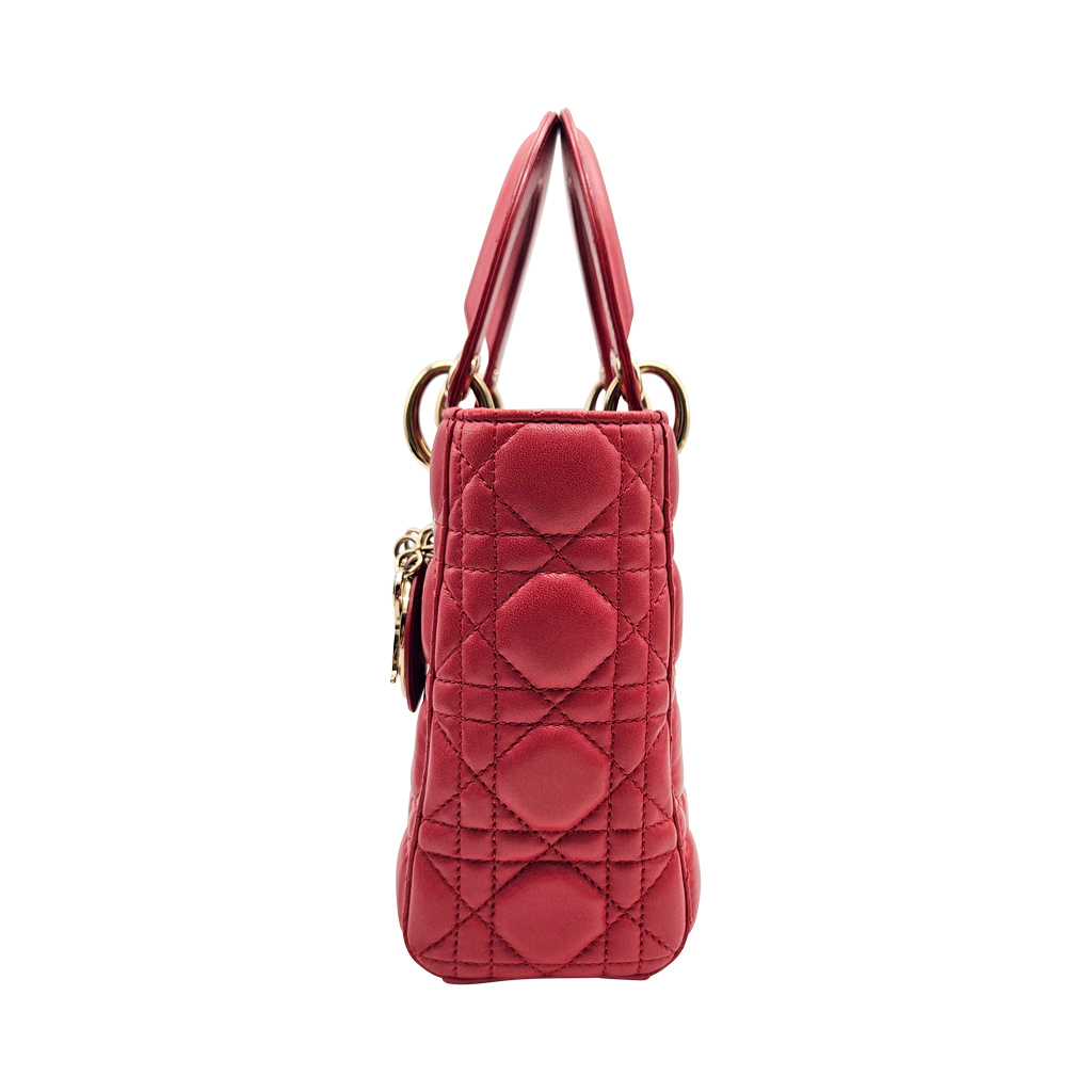 Petit sac en cuir rouge Lady Dior - vue détaillée