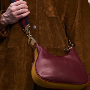 Borsa Gucci Attache small in pelle bordeaux - dettaglio