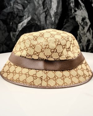 Cappello Gucci Fedora in tessuto GG beige e marrone - dettaglio