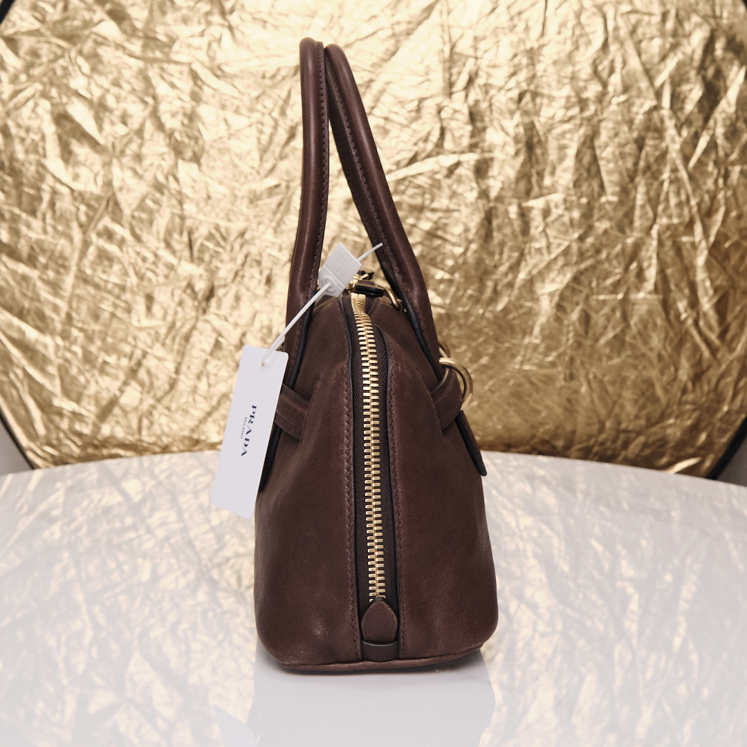 Sac Miu Miu Aventure medium en nappa marron bruyère - vue détaillée