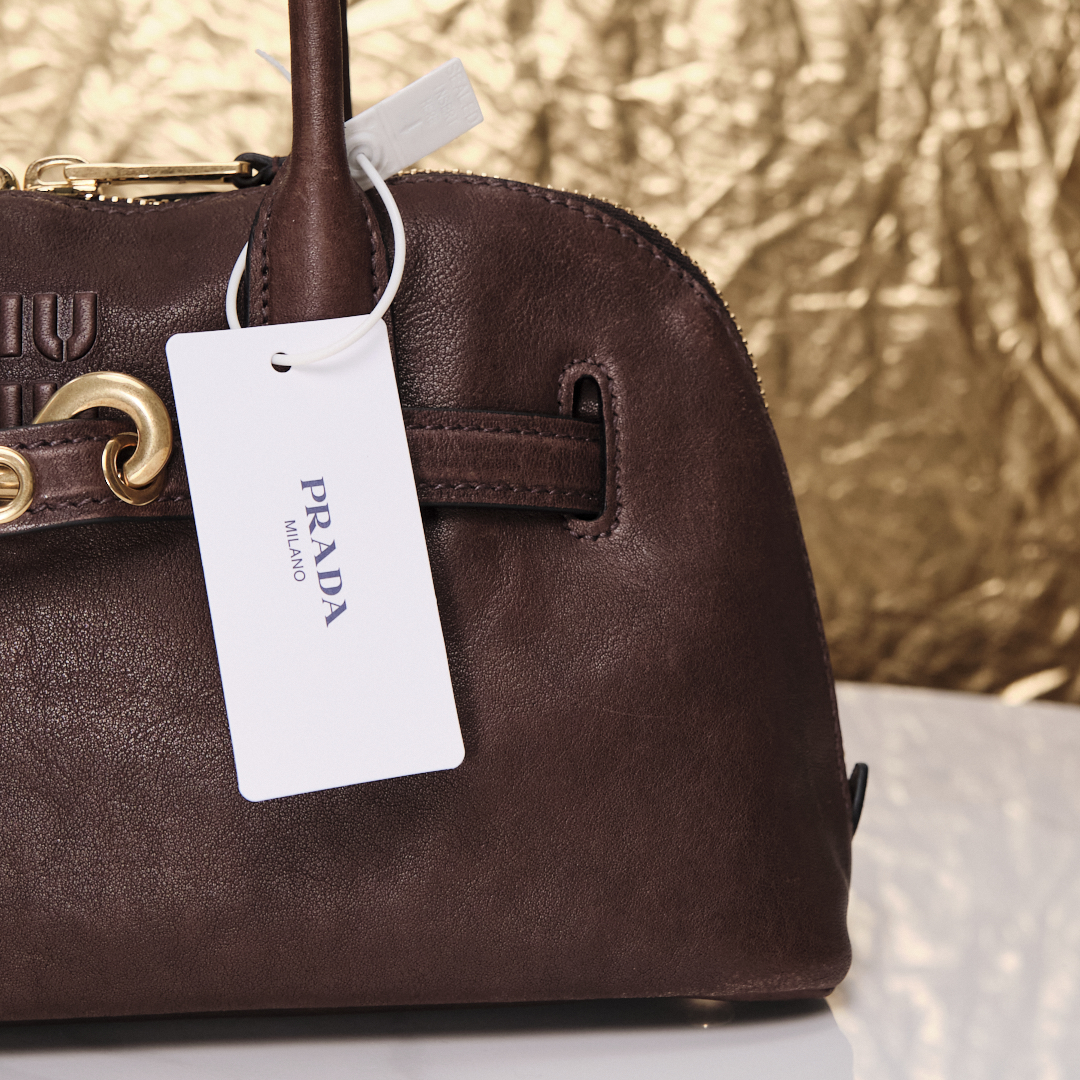 Sac Miu Miu Aventure medium en nappa marron bruyère - vue détaillée
