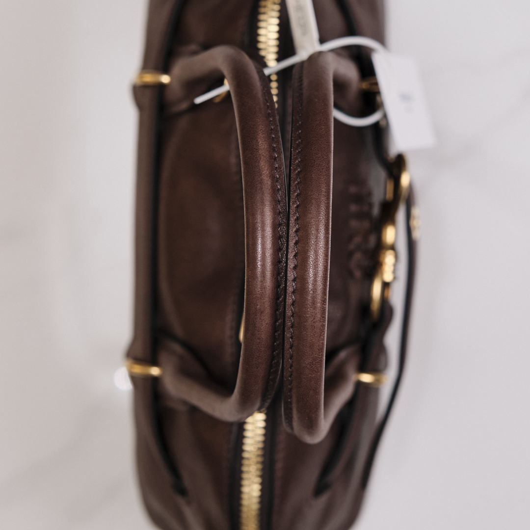 Sac Miu Miu Aventure medium en nappa marron bruyère - vue détaillée
