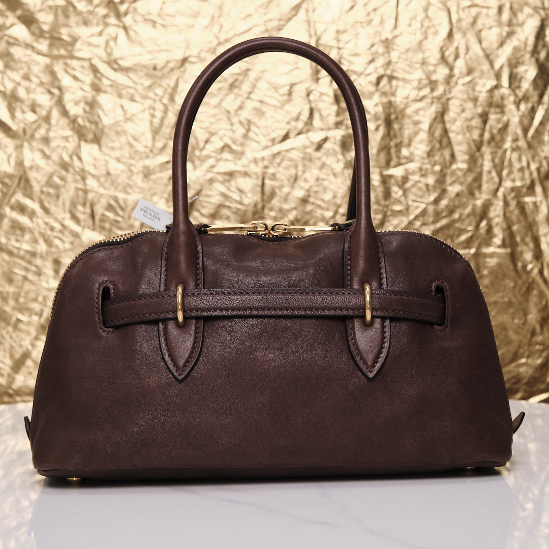 Sac Miu Miu Aventure medium en nappa marron bruyère - vue détaillée