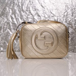 Gucci Blondie shoulder bag in gold leather